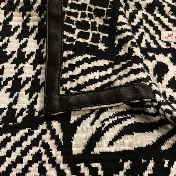 JM Collection, multi- print Jacket - Picture 7 of 8